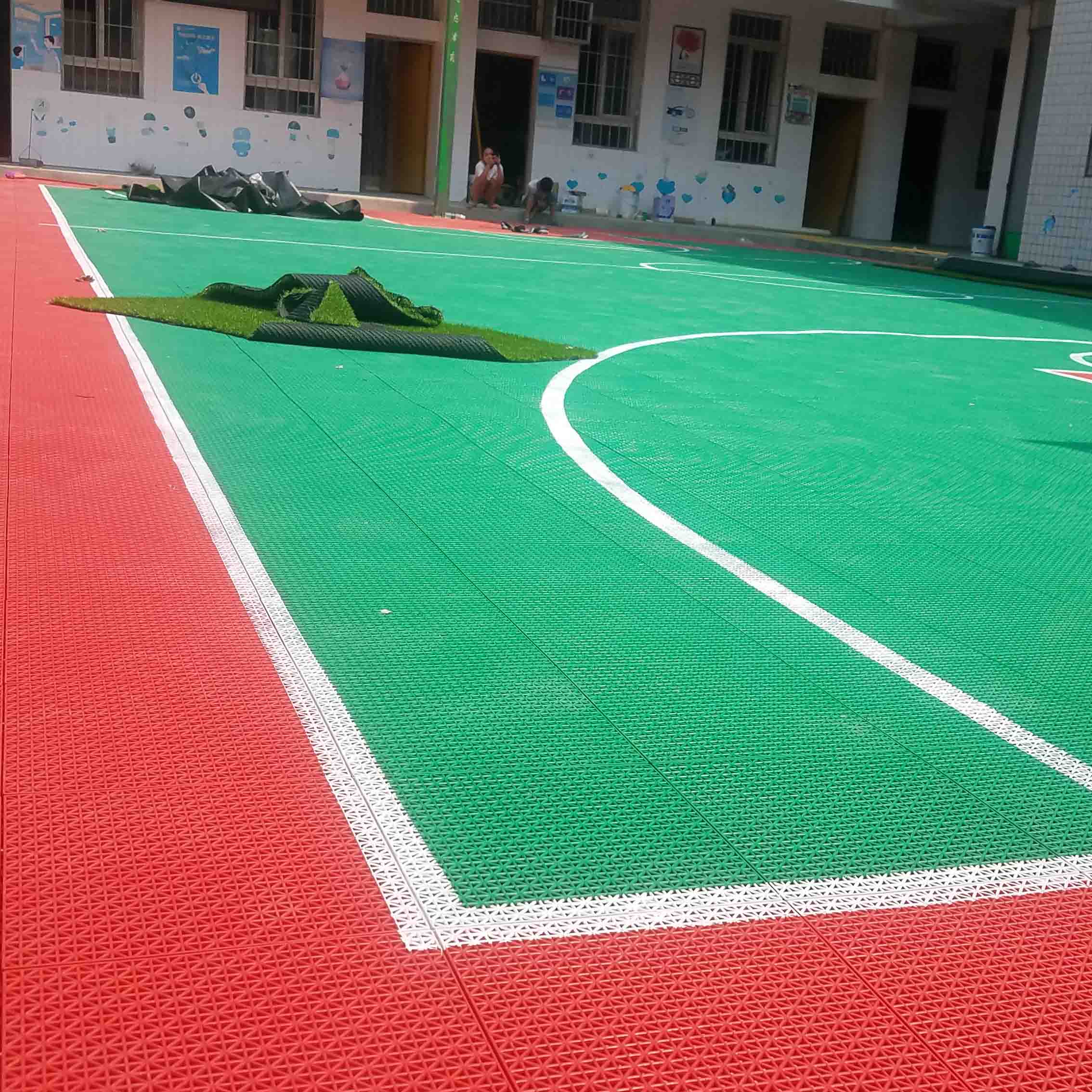 悬浮地板铺设
